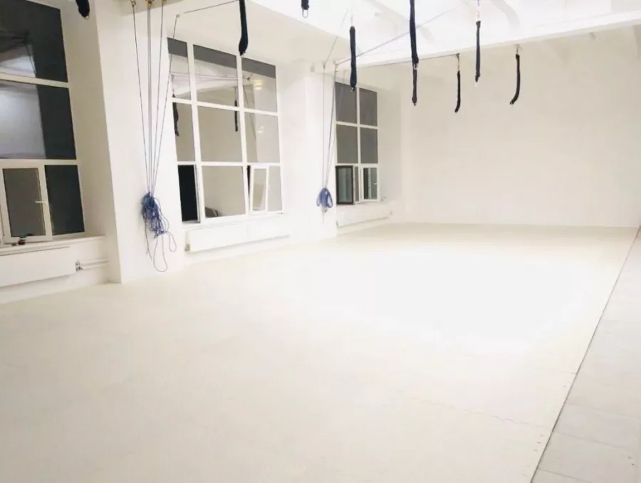 Студия банджи-фитнеса, воздушной гимнастики и растяжки Art fly bungee в Москве: Бодифлекс, Джампинг, Йога, Стретчинг, Фитнес для детей, Персональный тренер, Танцевальные программы, Гимнастика,