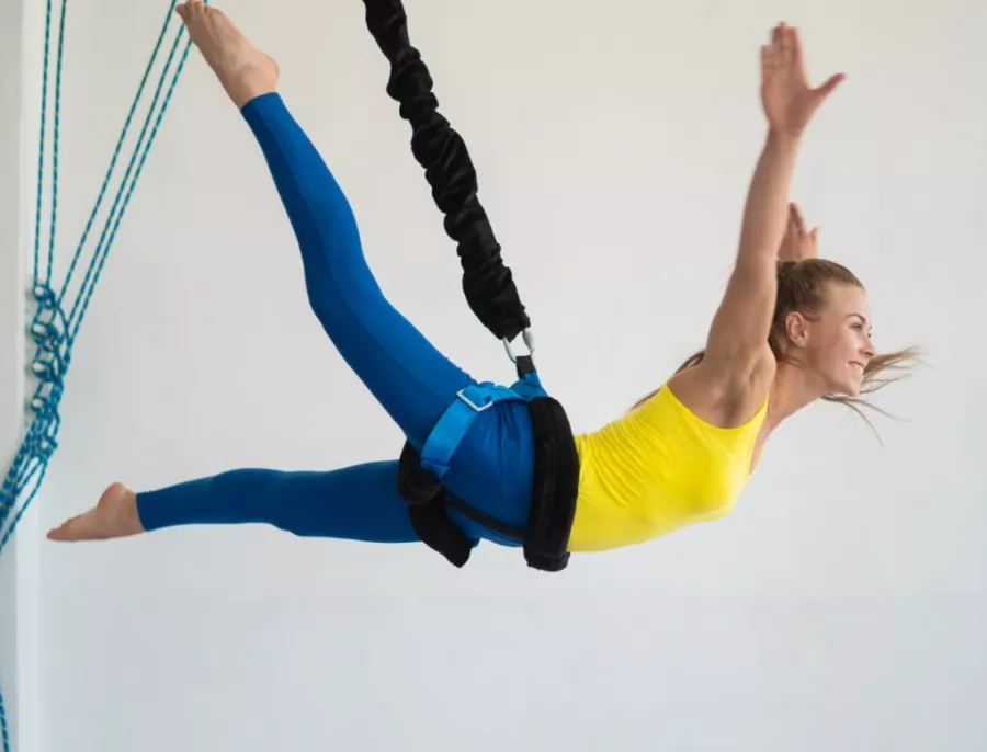 Студия банджи-фитнеса, воздушной гимнастики и растяжки Art fly bungee в Москве: Бодифлекс, Джампинг, Йога, Стретчинг, Фитнес для детей, Персональный тренер, Танцевальные программы, Гимнастика,