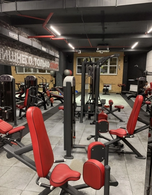 Фитнес-клуб Loft Fitness в Москве: Аквааэробика, Йога, Пилатес, Стретчинг, Фитбол, Персональный тренер, TRX тренировки, Танцевальные программы, Бассейн, Сауна,