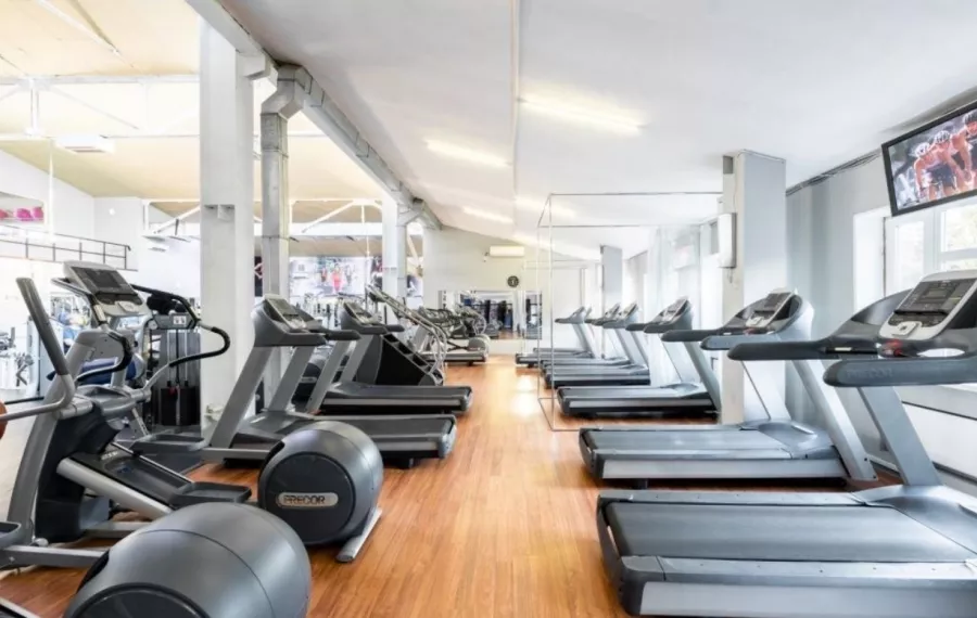 СПА-фитнес-клуб Time2Fit в Москве: Аэробика, Боевые искусства, Джампинг, Йога, Калланетика, Кроссфит, Танцы,