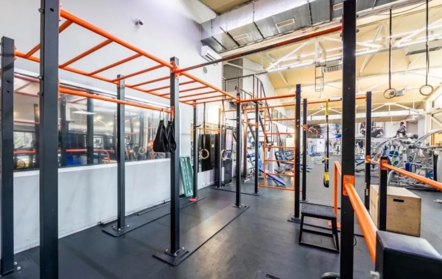 СПА-фитнес-клуб Time2Fit в Москве: Аэробика, Боевые искусства, Джампинг, Йога, Калланетика, Кроссфит, Танцы,