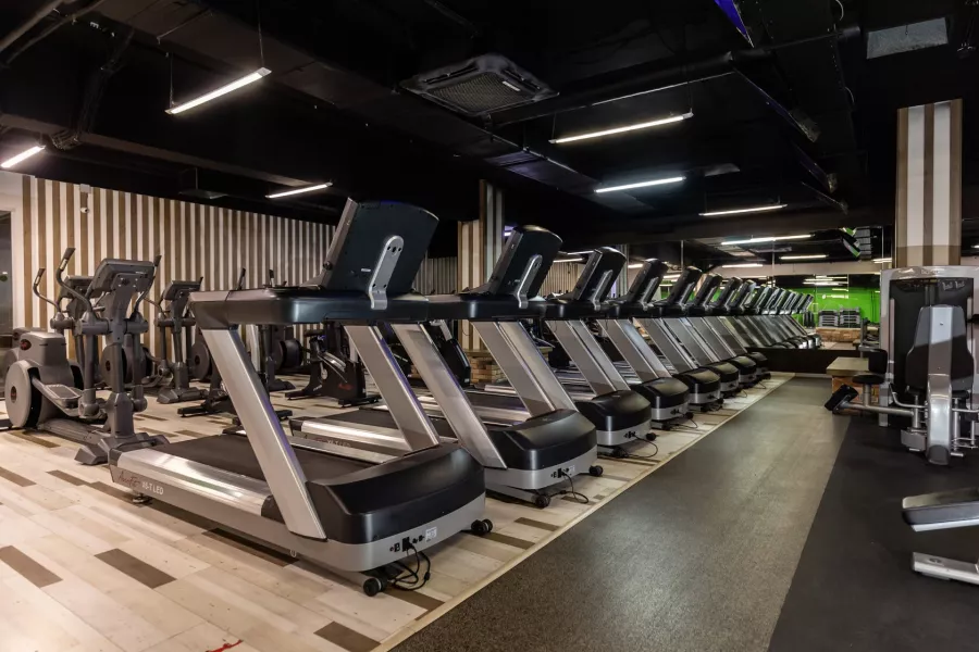 Фитнес-клуб Max-Fit в Москве: Аэробика, Боевые искусства, Бодифлекс, Йога, Кроссфит, Женский зал, Пилатес, Стретчинг, Танцы,