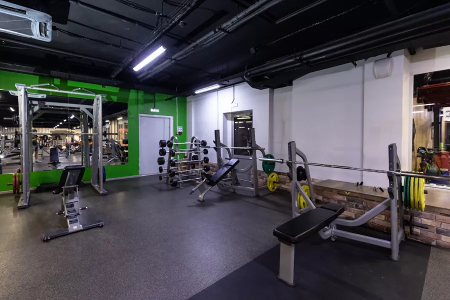 Фитнес-клуб Max-Fit в Москве: Аэробика, Боевые искусства, Бодифлекс, Йога, Кроссфит, Женский зал, Пилатес, Стретчинг, Танцы,