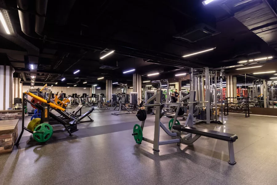 Фитнес-клуб Max-Fit в Москве: Аэробика, Боевые искусства, Бодифлекс, Йога, Кроссфит, Женский зал, Пилатес, Стретчинг, Танцы,