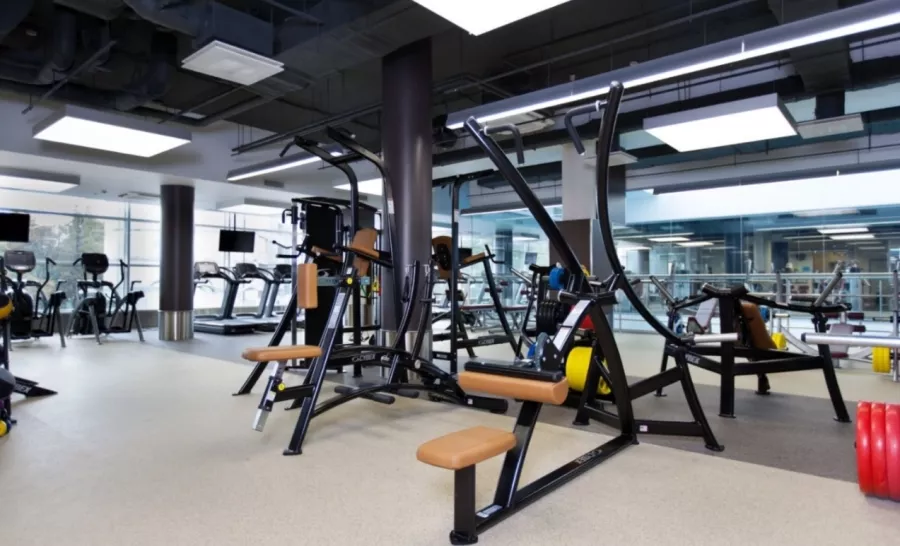 Фитнес-клуб Verso fitness в Москве: Аквааэробика, Боевые искусства, Бодифлекс, Детский уголок, Йога, Бассейн, Танцы,