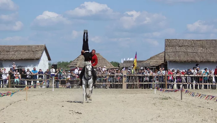 "Конное подворье Кумжа"