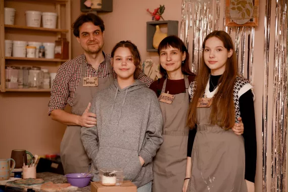  Художественная мастерская "Твоими Глазами"