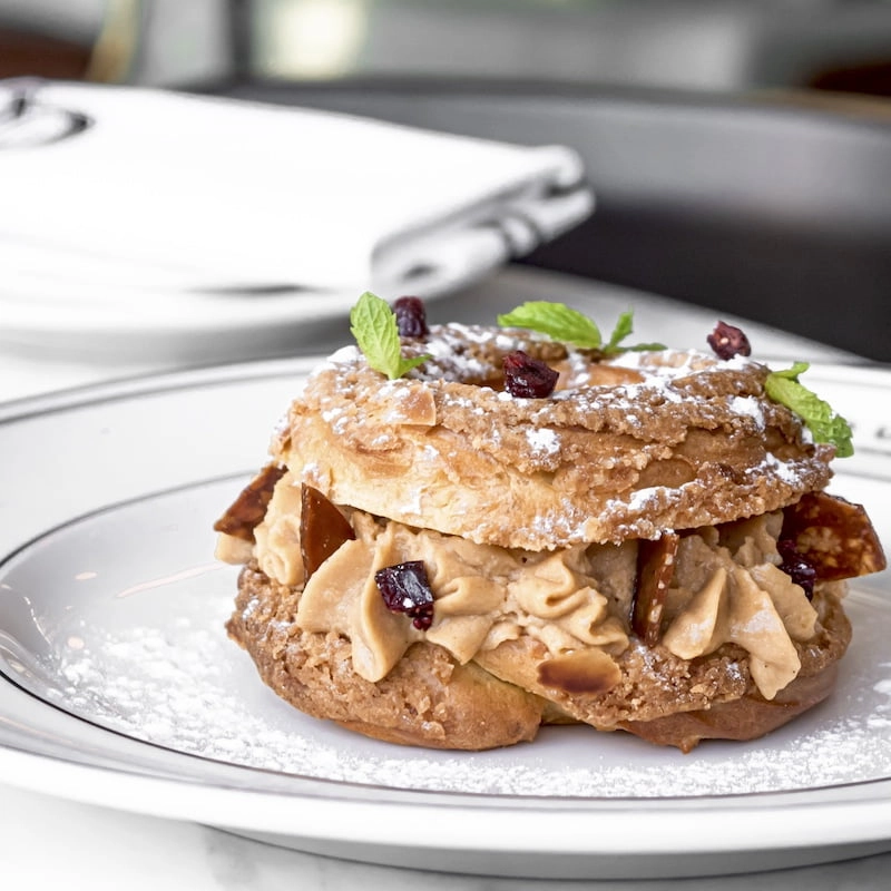 Бар-ресторан Couqley French Bistro & Bar в Дубаи: Французская кухня , Улитки , Бистро , Французские вина , Французские сыры , Пивной ресторан , Фри ,