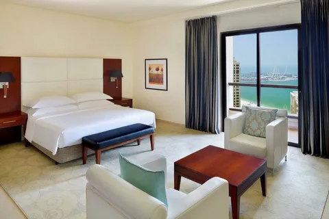 Отель Delta Hotels by Marriott 4* в Дубаи: Прибрежный отель , Американский бар , Бассейн , Конференц-зал, Апартаменты , Бразильский ресторан , Фитнес,