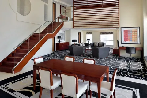 Отель Delta Hotels by Marriott 4* в Дубаи: Прибрежный отель , Американский бар , Бассейн , Конференц-зал, Апартаменты , Бразильский ресторан , Фитнес,