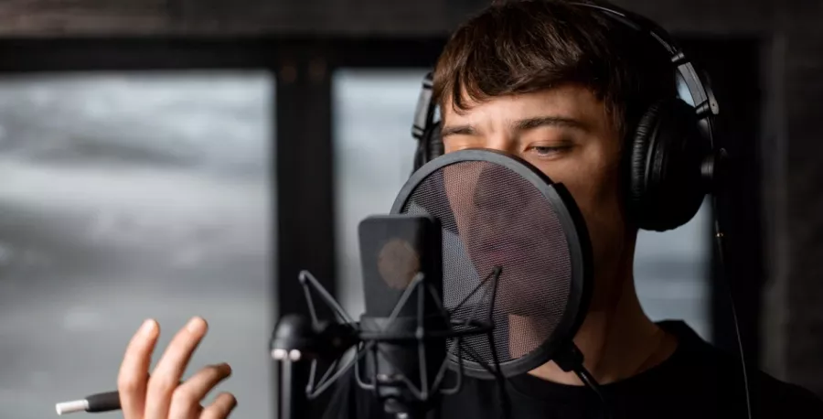 Студия звукозаписи Bellini Records в Краснодаре: Студии звукозаписи, Звукозапись, Тюнинг звука, Саунд, Треки, Сведение, Мастеринг,