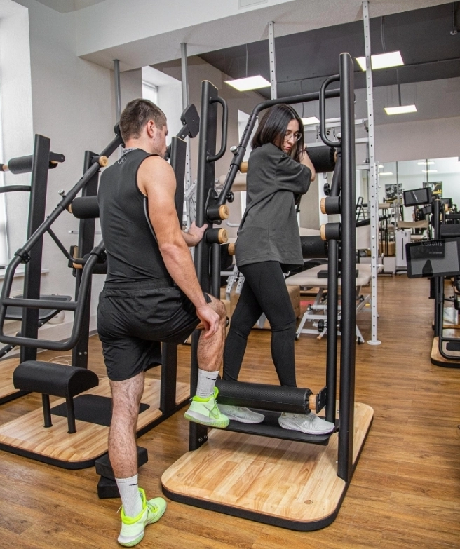 Оздоровительный центр NEONETIC в Москве: Тренажёры, Фитнес, Тренер, Спорт,