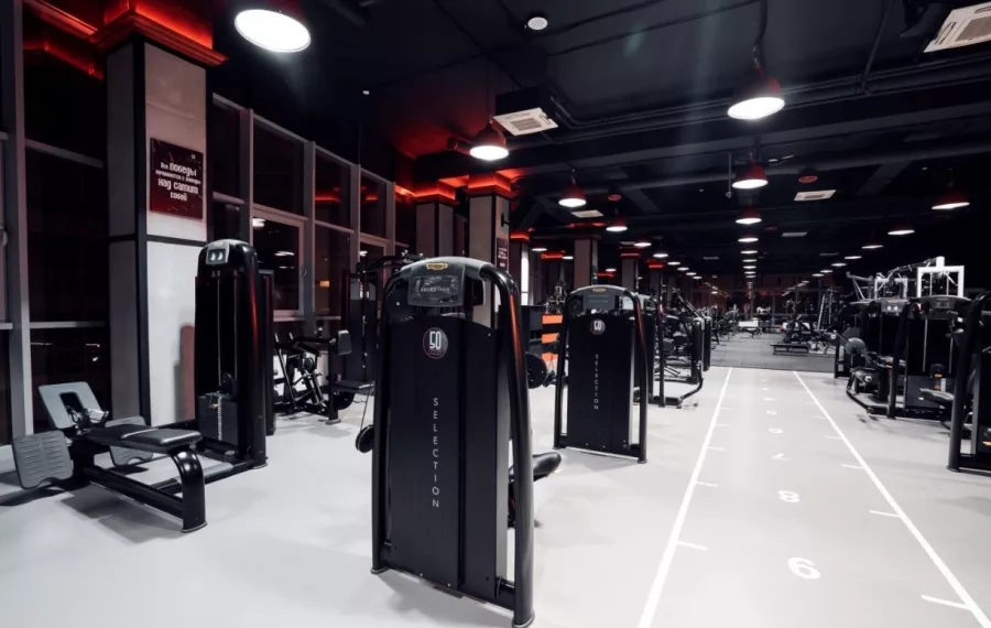 Фитнес-центр с бассейном 50GYM в Москве: Аквааэробика, Аэробика, Боевые искусства, Бодифлекс, Массаж, Бассейн,