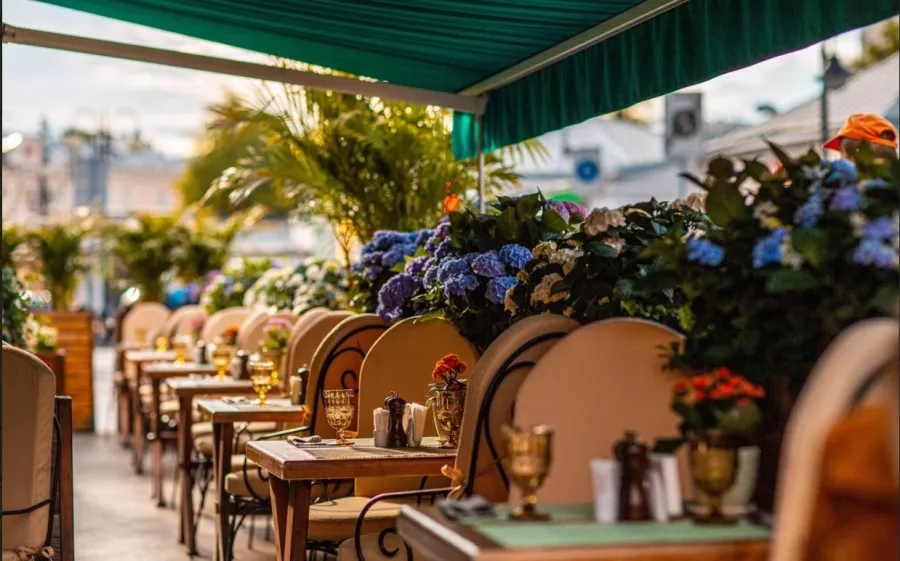 Итальянский ресторан Villa della Pasta в Москве: Кафе, Европейская кухня, Проведение банкетов, Поминальные обеды, Спортивные трансляции, Заказ навынос,