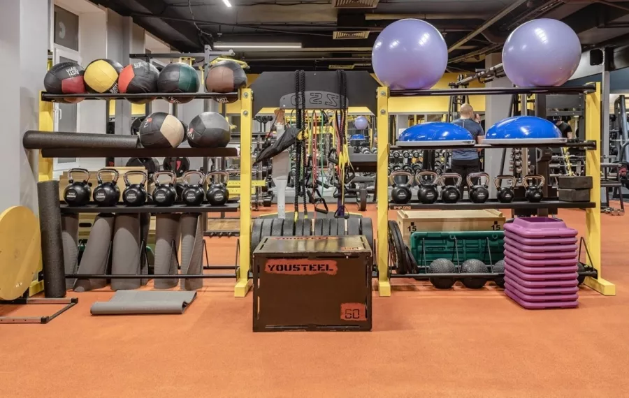 Фитнес-клуб Just Gym в Москве: Аэробика, Боевые искусства, Бодифлекс, Детский уголок, Джампинг, Йога,