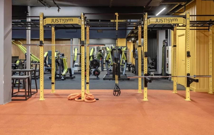 Фитнес-клуб Just Gym в Москве: Аэробика, Боевые искусства, Бодифлекс, Детский уголок, Джампинг, Йога,