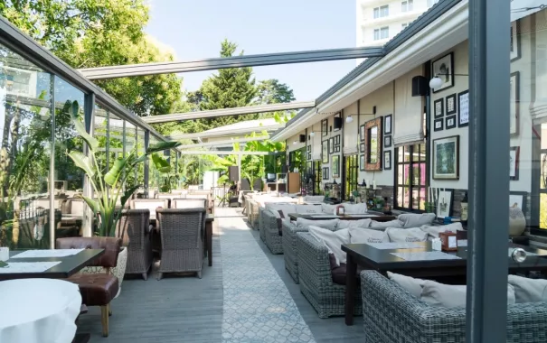 Семейный ресторан "Федина дача"