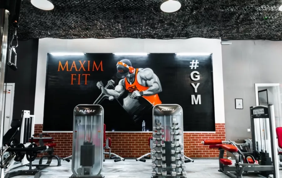 Фитнес-клуб Maxim FIT в Москве: Аэробика, Боевые искусства, Йога, Кроссфит, Стретчинг,