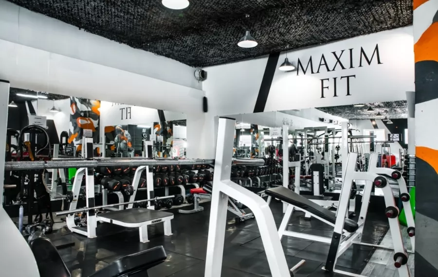 Фитнес-клуб Maxim FIT в Москве: Аэробика, Боевые искусства, Йога, Кроссфит, Стретчинг,