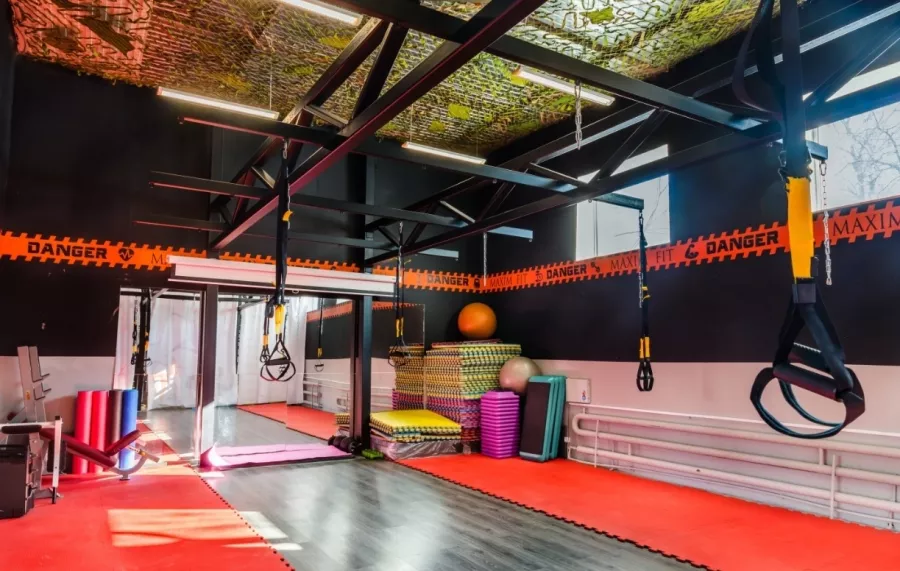Фитнес-клуб Maxim FIT в Москве: Аэробика, Боевые искусства, Йога, Кроссфит, Стретчинг,