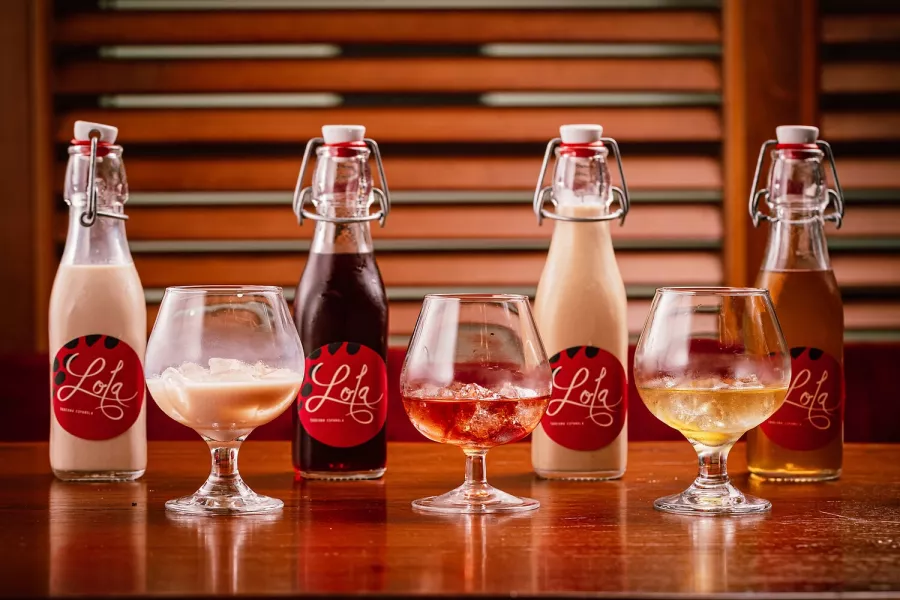 Испанский ресторан Lola Taberna Española в Дубаи: Испанская еда , Фламенго , Душевная музыка , Испанская гитара , Пинчо ,