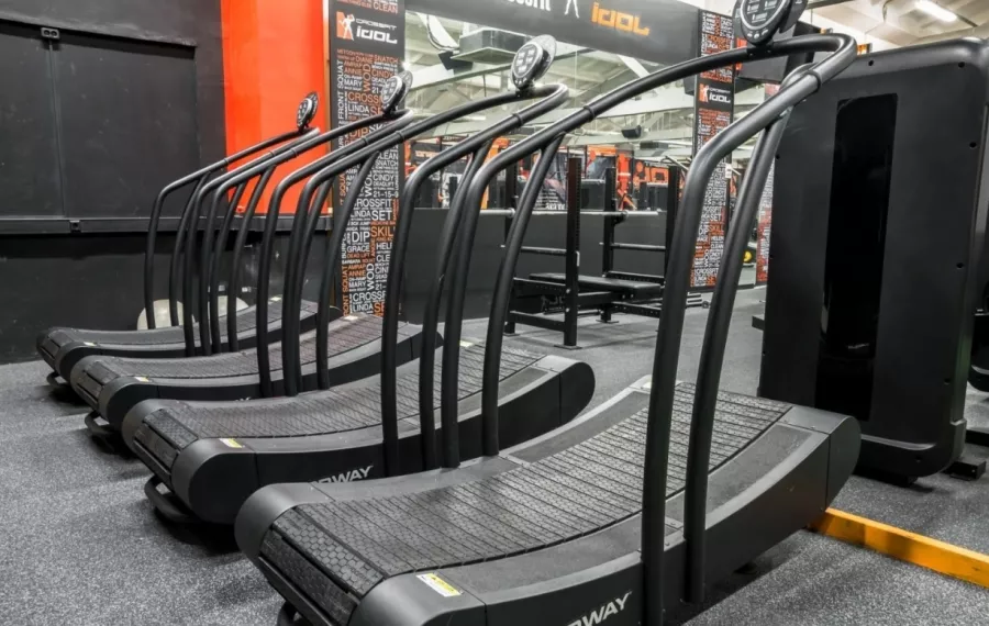 Фитнес-клуб Idol gym в Москве: Боевые искусства, Кроссфит, Настольный теннис, Пилатес, Стретчинг, Фитнес для детей, Персональный тренер, Фитнес бар, Сауна,