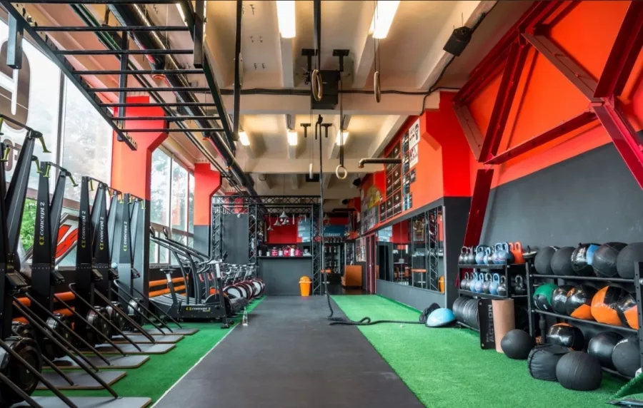 Фитнес-клуб Idol gym в Москве: Боевые искусства, Кроссфит, Настольный теннис, Пилатес, Стретчинг, Фитнес для детей, Персональный тренер, Фитнес бар, Сауна,