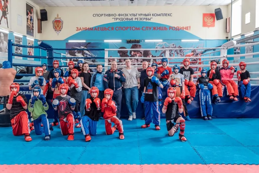 Спортивный клуб кикбоксинга Алекс в Москве: Кикбоксинг, Бокс, Тхэквондо, Титулованные Спортсмены, Турниры,