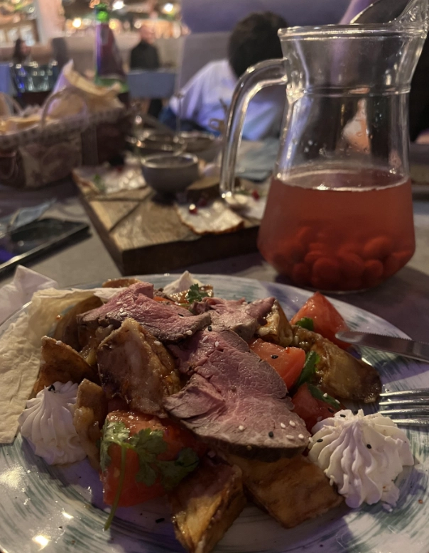 Кафе Кавказский пандок в Сочи: Шашлычные, Грузинская кухня , Кавказская кухня, Армянская кухня, Европейская кухня, Домашняя кухня, Детское меню, Заказ столиков,
