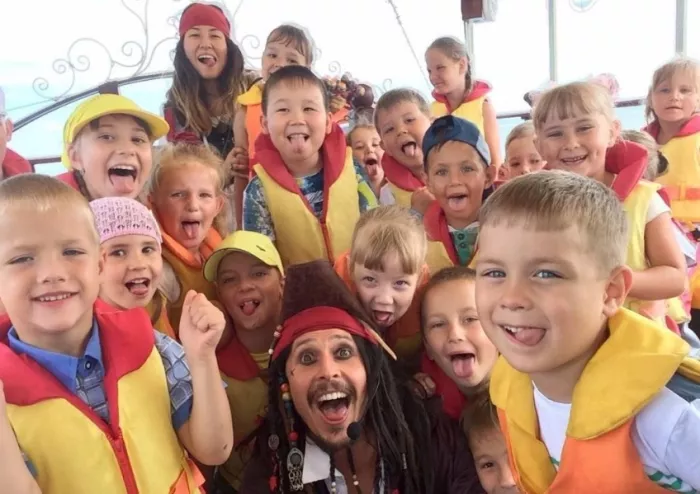 Яхт-клуб "Причал Марина".