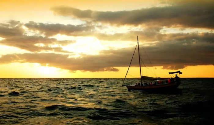 Яхт-клуб "Причал Марина".