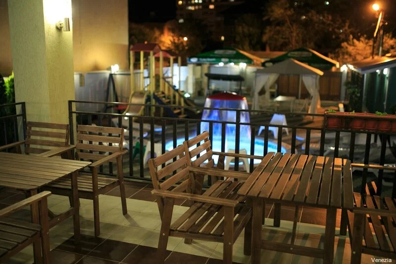 Ресторан Venezia в Анапе: Еда, Доставка, Заказ навынос, Летняя терраса, Европейская кухня,