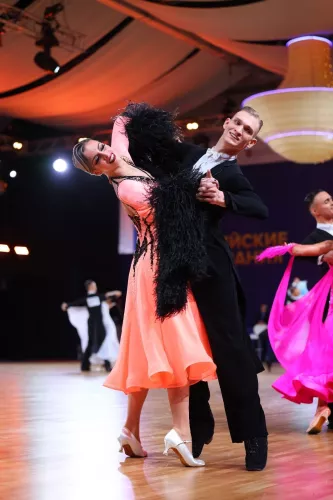 Школа танцев F-DANCE  в  Краснодаре