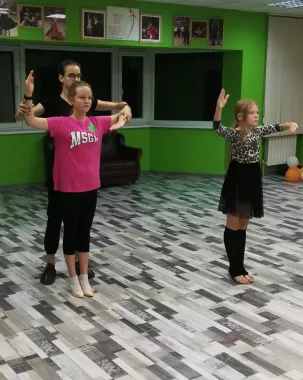 Школа танцев "F-DANCE".