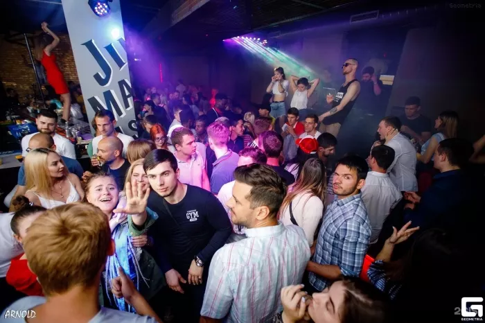 Ночной клуб "Тот самый Кролик"