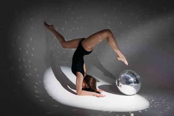 Танцевальная студия "Pole dance studio 2.8".