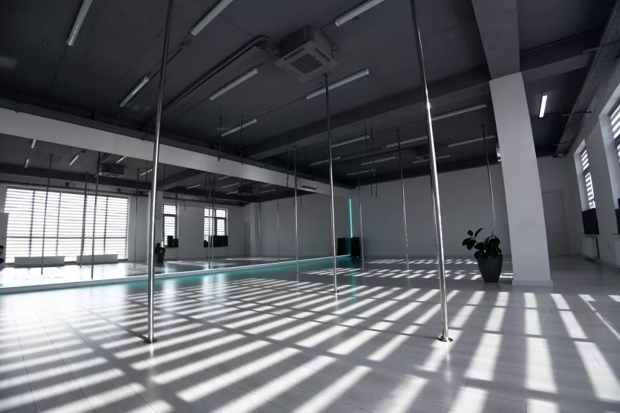 Танцевальная студия Pole dance studio 2.8 в Краснодаре: Стрип-пластика, Музыка,