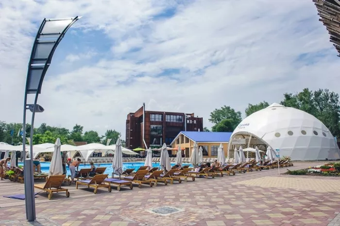 Ночной клуб "Эмбарго"