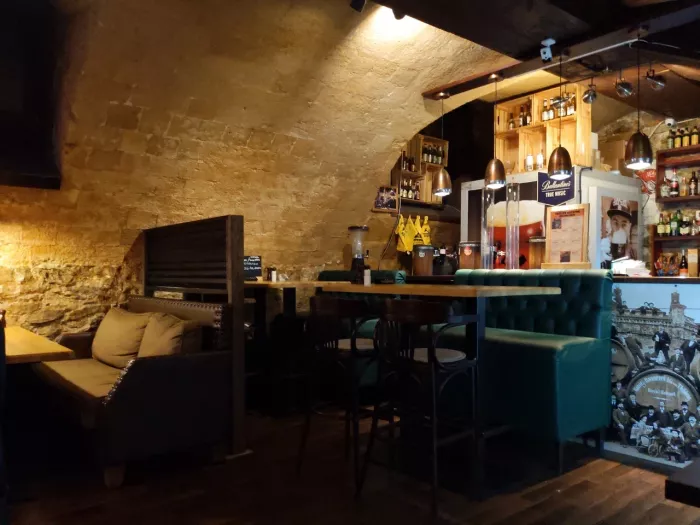 Таверна "Пинта крафта".