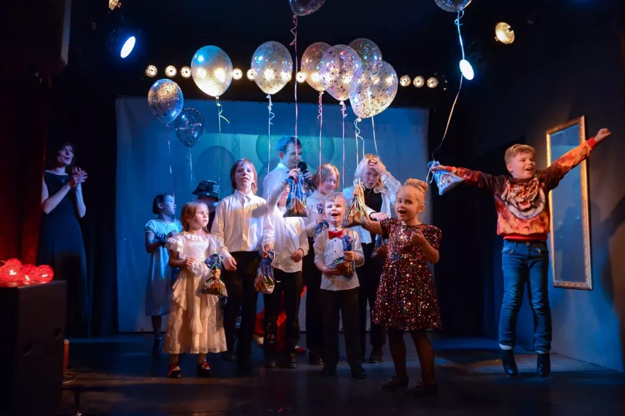 Школа Dance Fabrique в Санкт-Петербурге: Степ, Свинг, Хореография, Индивидуальный Подход, Для Детей И Взрослых,