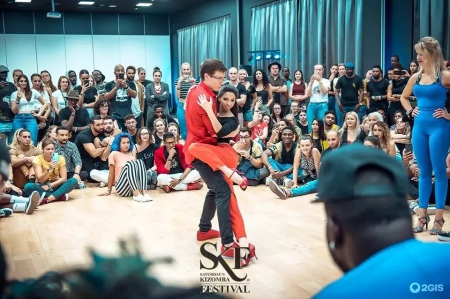 Школа танцев Dance Insight в Санкт-Петербурге: Бачата, Сальса, Кизомба, Онлайн Уроки, Постановка Танца,
