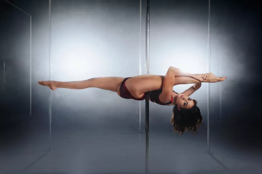 Танцевальная студия Pole dance studio 2.8 в Краснодаре: