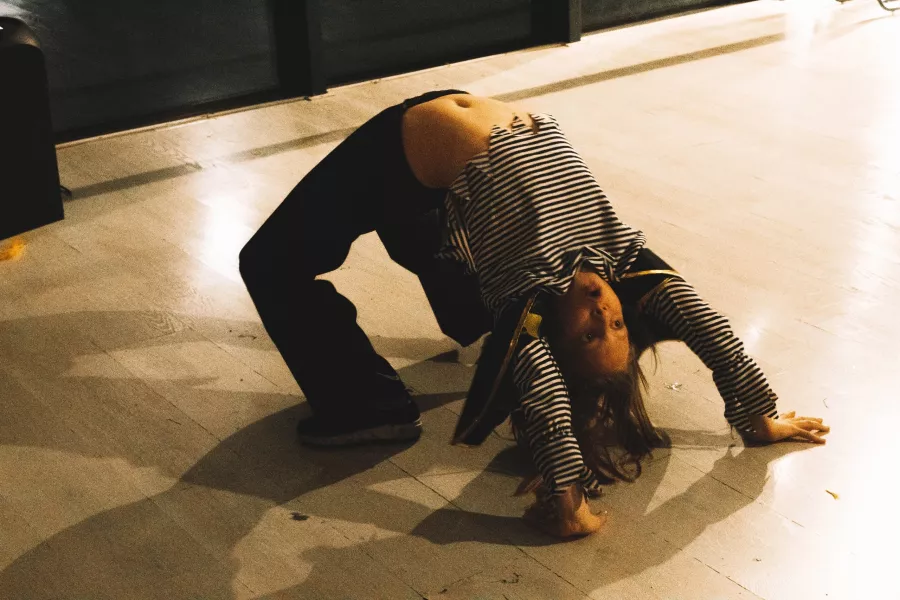 Школа танцев Без правил в Краснодаре: Стрип-пластика, Брейк-данс, Музыка,