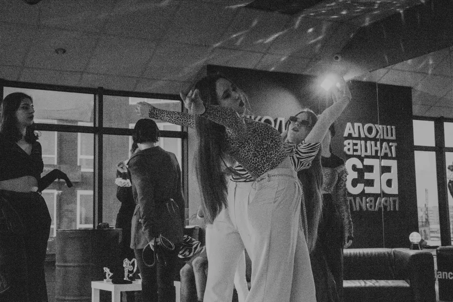 Школа танцев Без правил в Краснодаре: Стрип-пластика, Брейк-данс, Музыка,