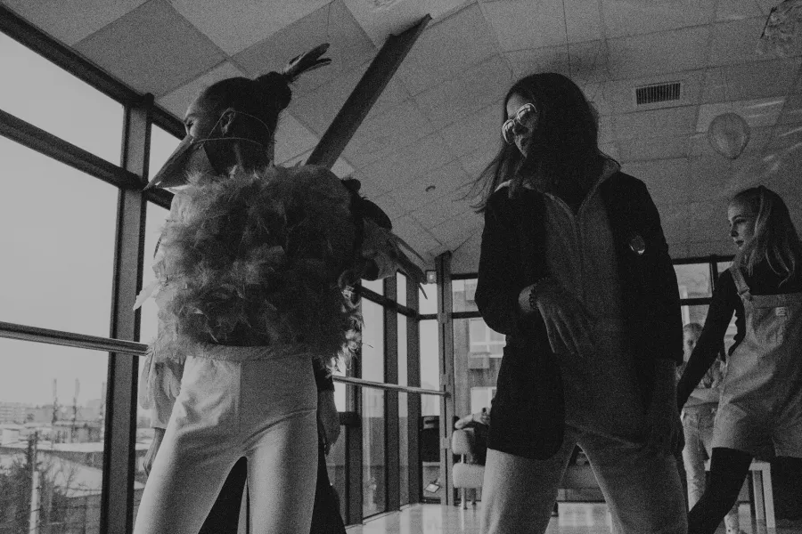 Школа танцев Без правил в Краснодаре: Стрип-пластика, Брейк-данс, Музыка,