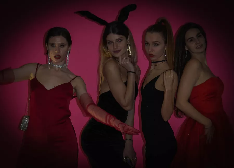 Школа танцев Без правил в Краснодаре: Стрип-пластика, Брейк-данс, Музыка,