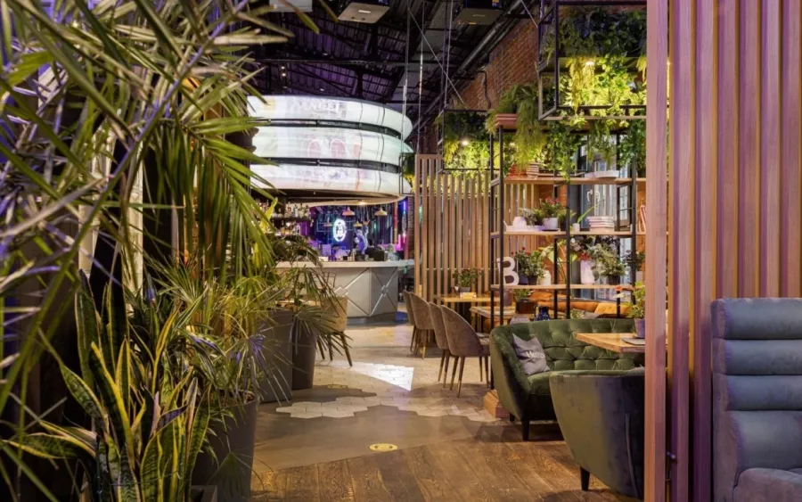 Бар-ресторан и ночной клуб BLA BLA BAR в Москве: Европейская кухня, Рыбная кухня, VIP-зал, Летняя терраса, Паназиатская кухня, Танцпол,