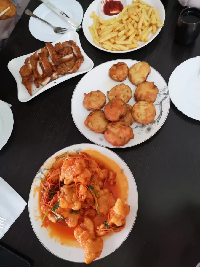 Кафе Дружба в Анапе: Китайская кухня, Проведение банкетов, Танцпол, Доставка, Супы, Салаты,