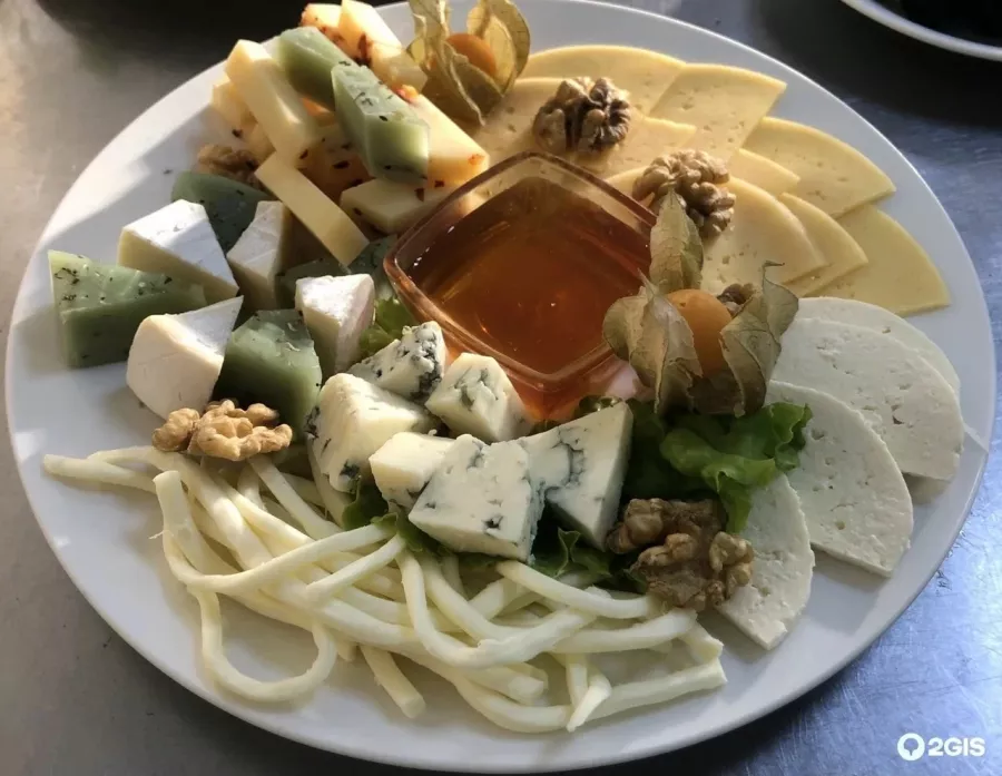Кафе Новоросс в Анапе: Шашлычные, Кавказская кухня, Армянская кухня, Поминальные обеды, Живая музыка, Банкеты, Танцпол,