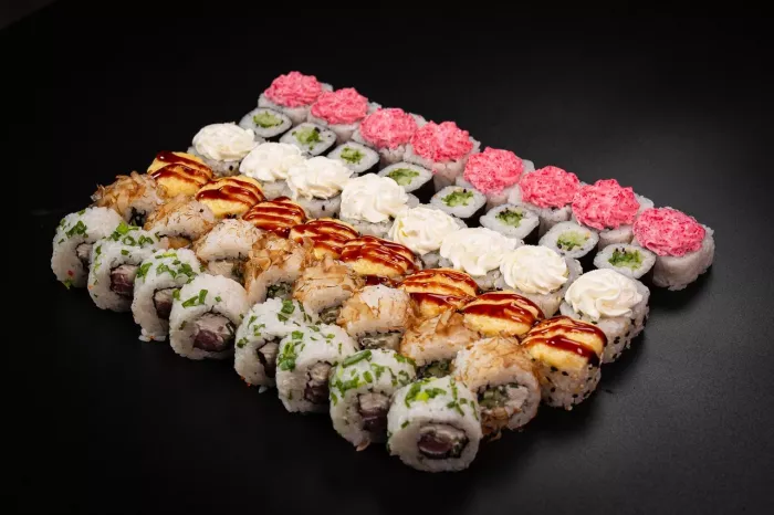 Суши-бар "Toko sushi".